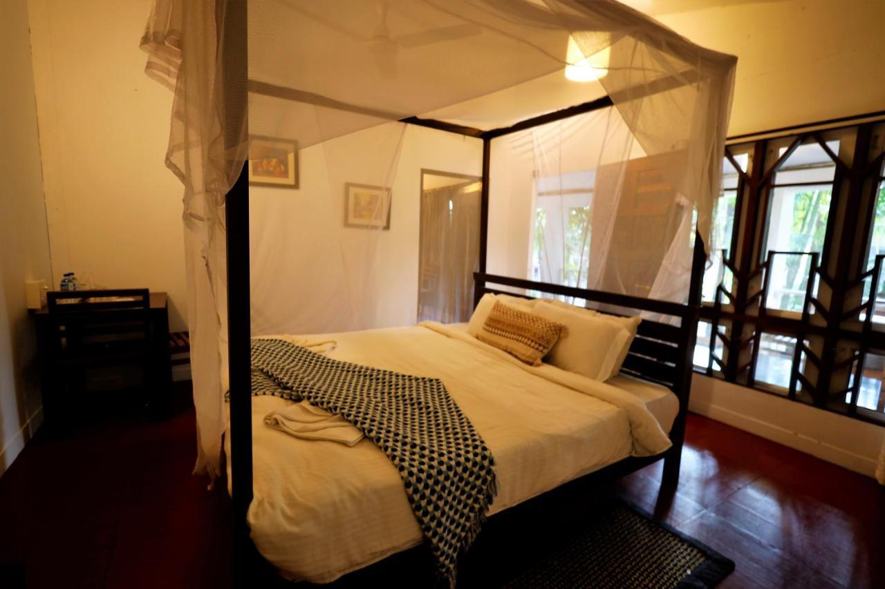 Temple Garden Seaside Cottages Palolem Bagian luar foto