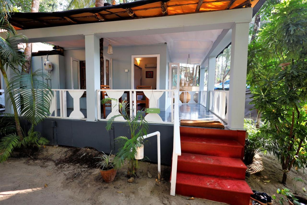 Temple Garden Seaside Cottages Palolem Bagian luar foto