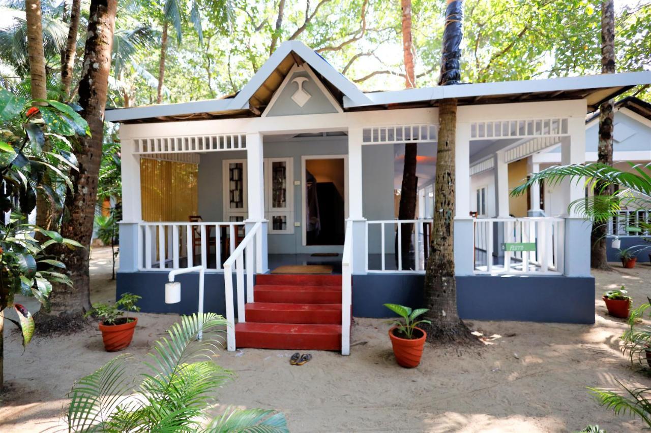 Temple Garden Seaside Cottages Palolem Bagian luar foto